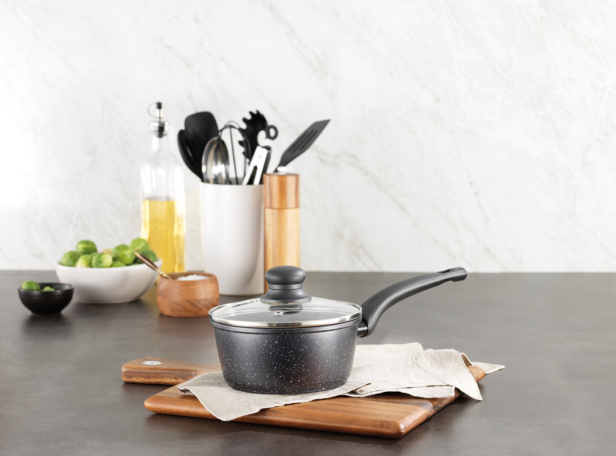 16cm Equip Marble Forged Saucepan (with Lid)